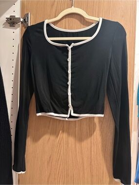 Black Long-Sleeve Cropped Cardigan with White Trim